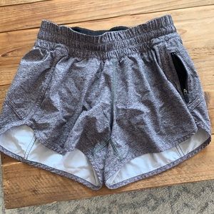 Lululemon size 4 short